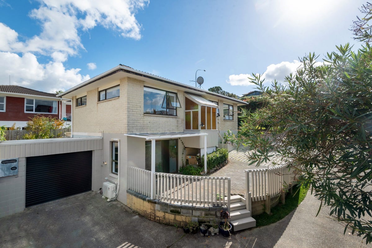 1/94 Glamorgan Drive, Torbay, Auckland - Carousel 1