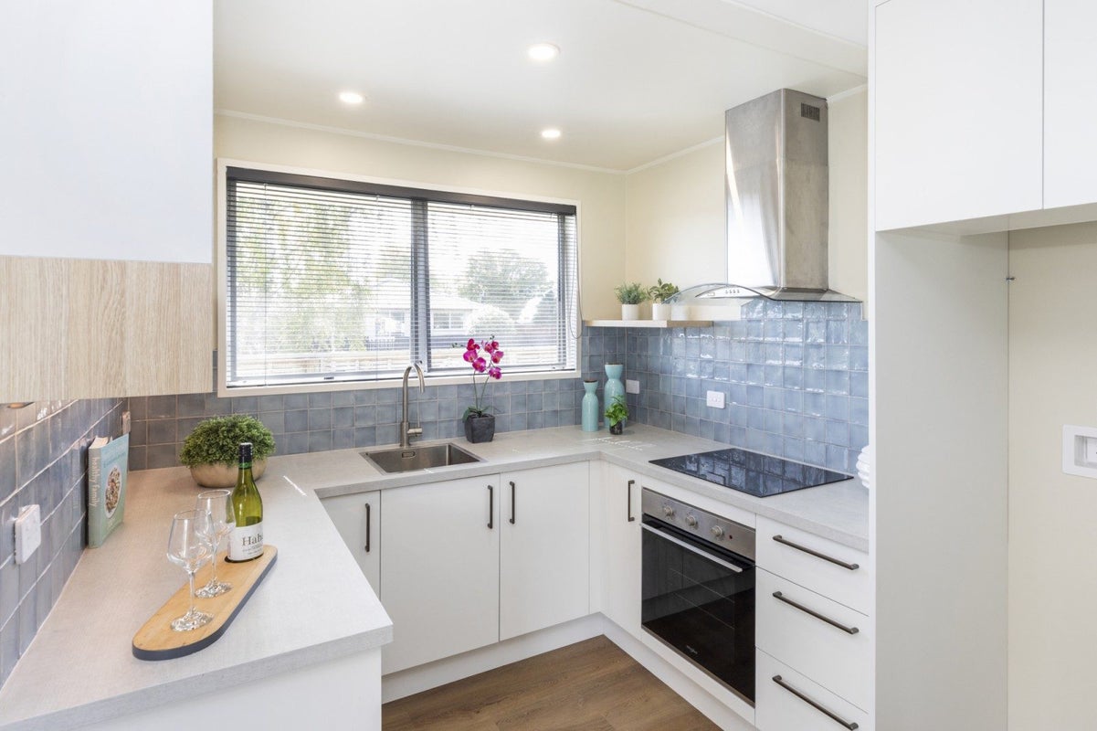 1/4 Manuel Place, Bishopdale, Christchurch - Carousel 1