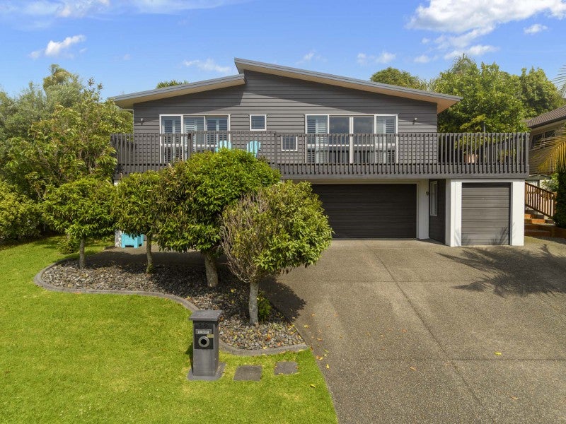 12 Harkin Close, Bethlehem, Tauranga - Carousel 1