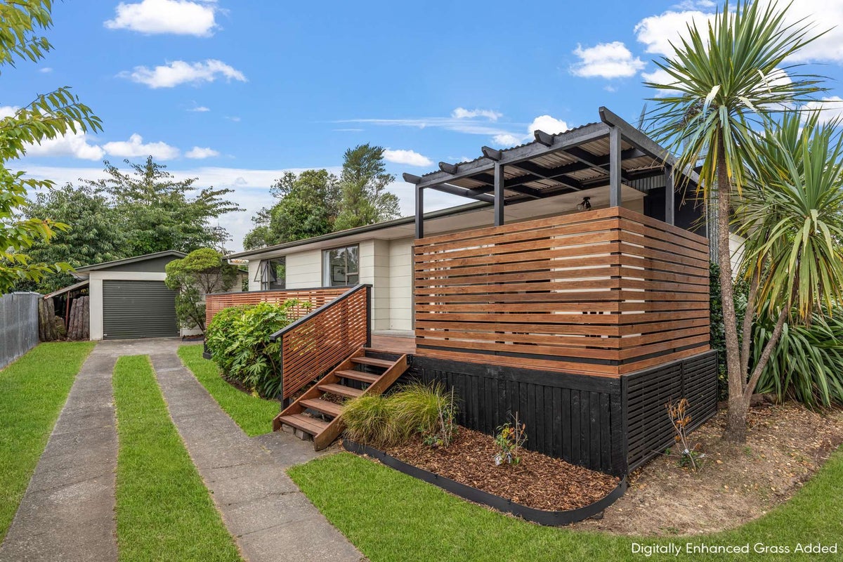 20 Glengarry Place, Hilltop, Taupo - Carousel 1