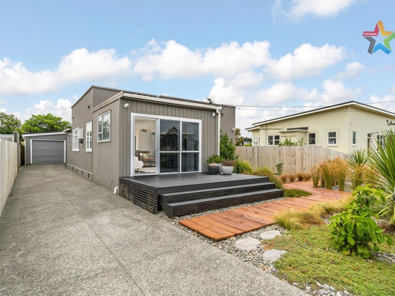 87 Adelaide Street, Petone, Lower Hutt - Carousel 1