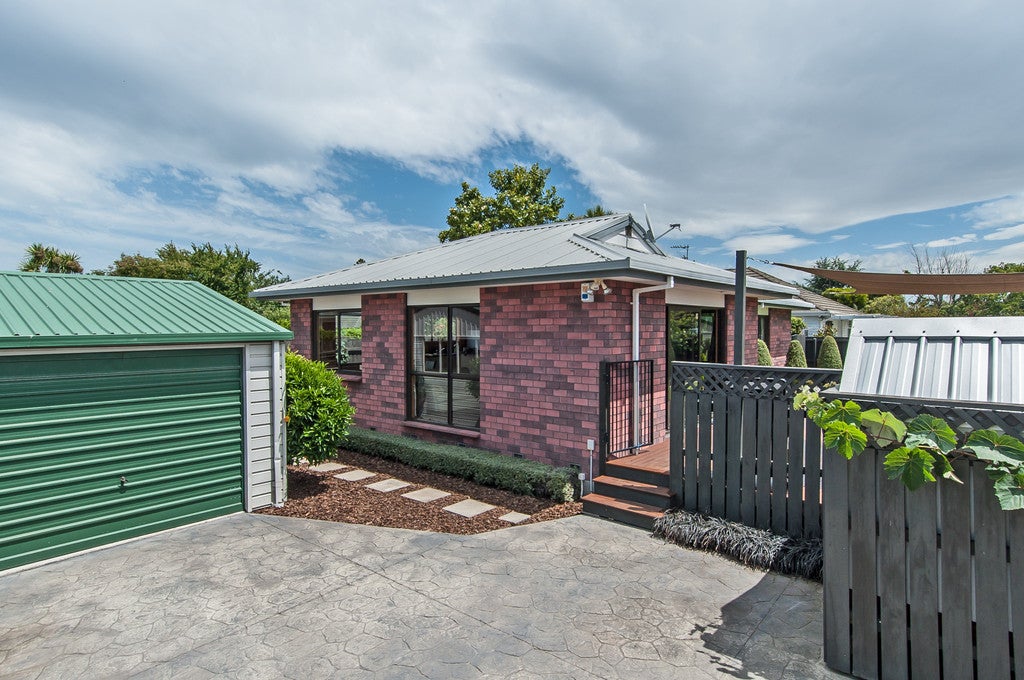 2/9 Grimseys Road, Redwood, Christchurch - Carousel 2