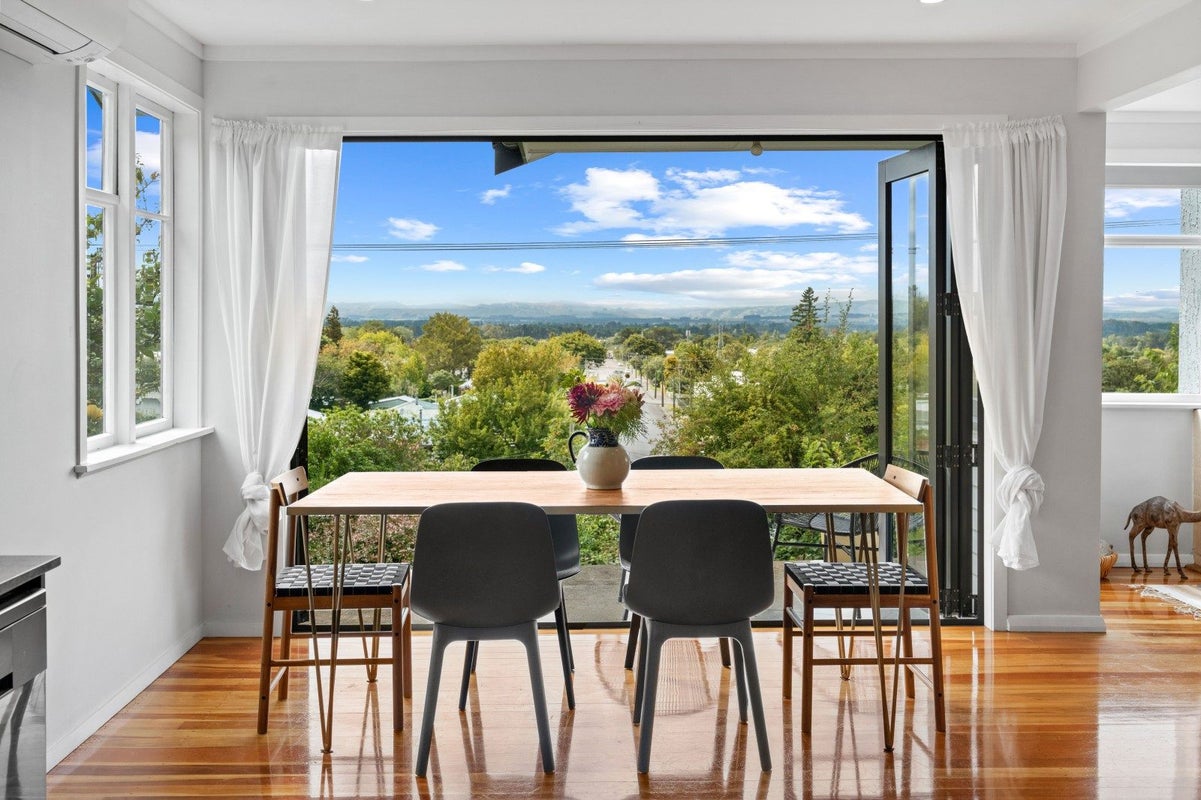 31 Watt Street, Featherston - Carousel 2