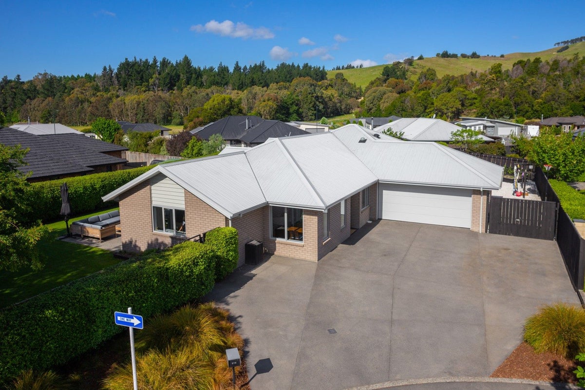 215 Taylor Pass Road, Witherlea, Blenheim, Marlborough - Carousel 1