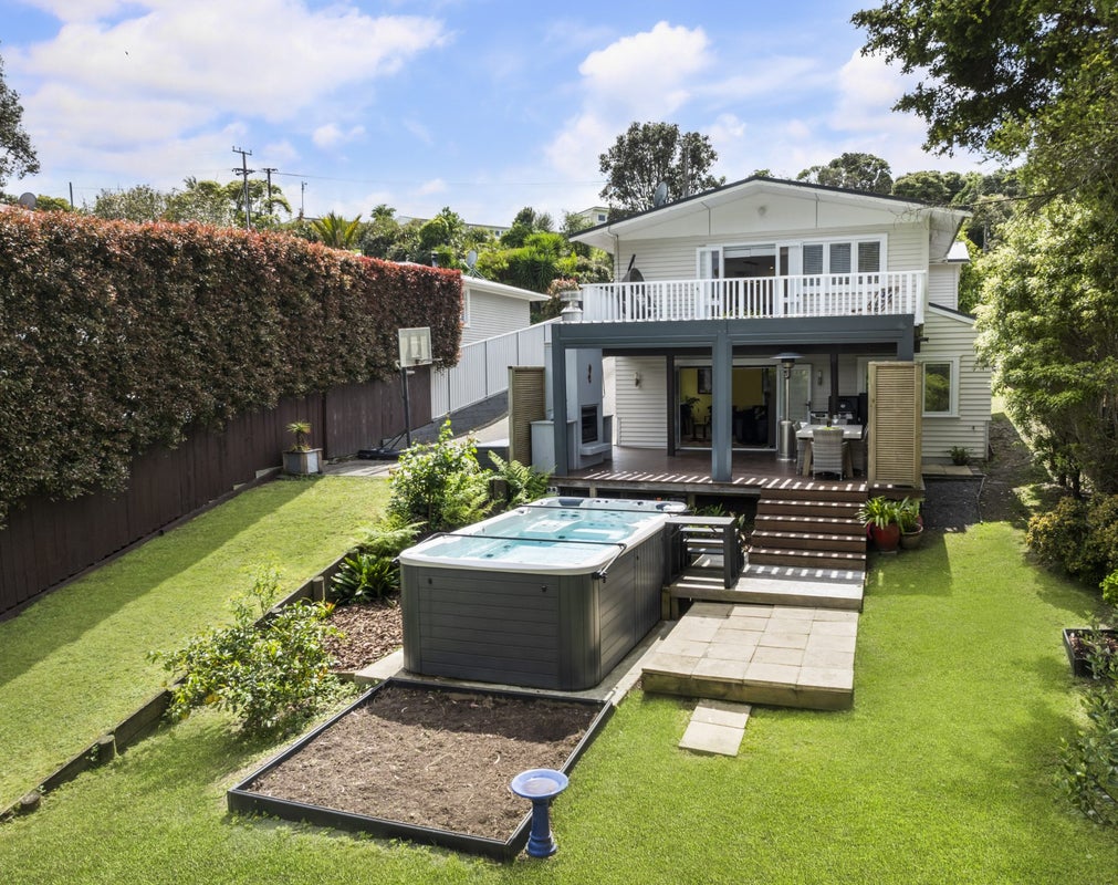25 Belfast Street, Hillsborough, Auckland - Carousel 1