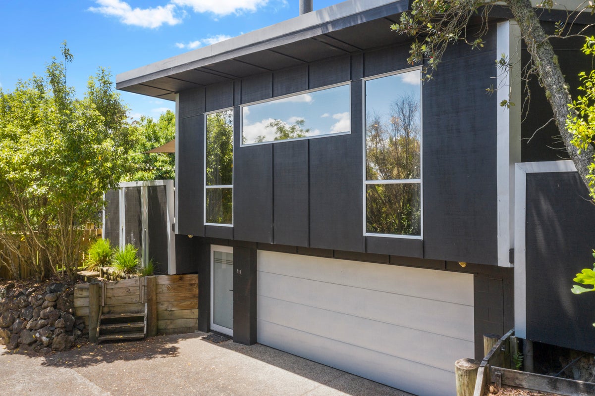 91B Kaurilands Road, Titirangi, Auckland - Carousel 1