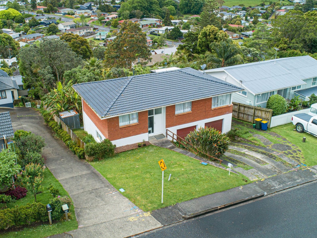 32 Marlborough Avenue, Glenfield, Auckland - Carousel 1