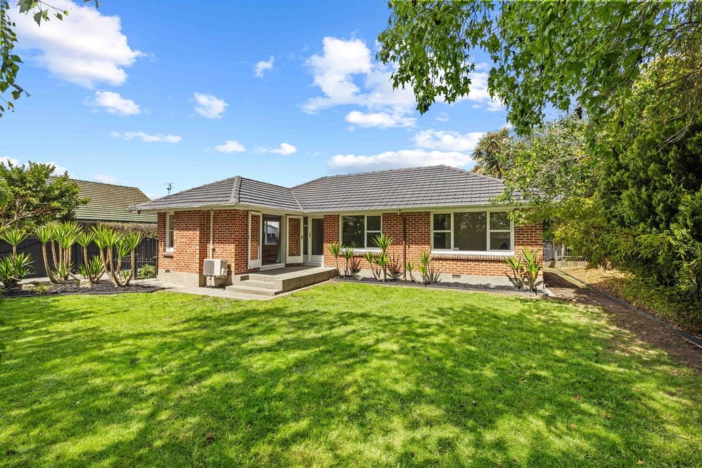 47 Northcote Road, Northcote, Christchurch - Carousel 1