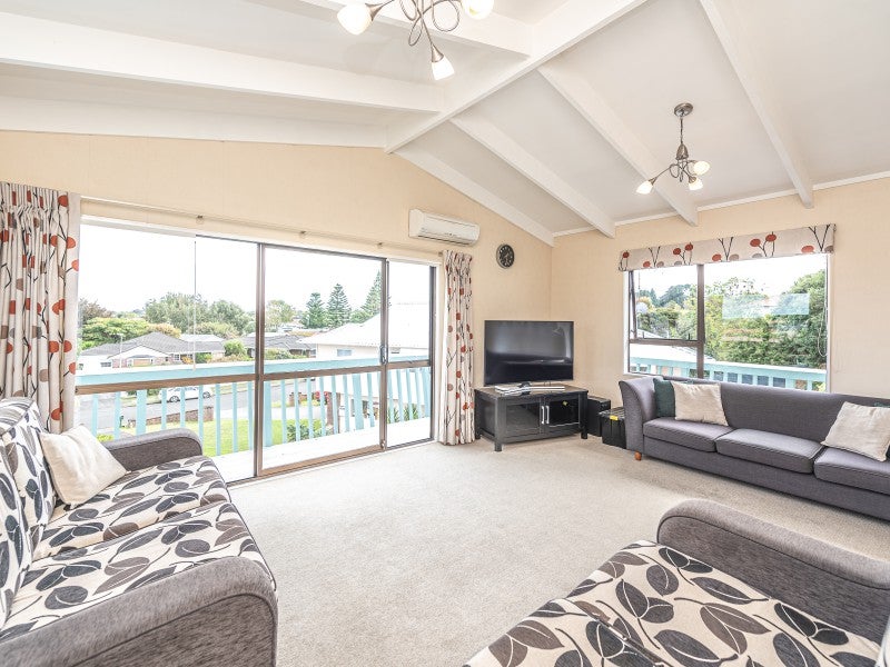 68 Treadwell Street, Springvale, Whanganui - Carousel 2