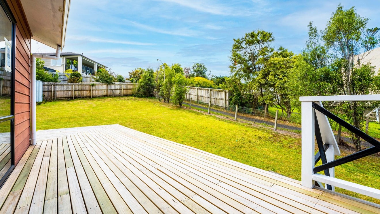 18 Shadon Place, Stanmore Bay, Whangaparaoa - Carousel 12