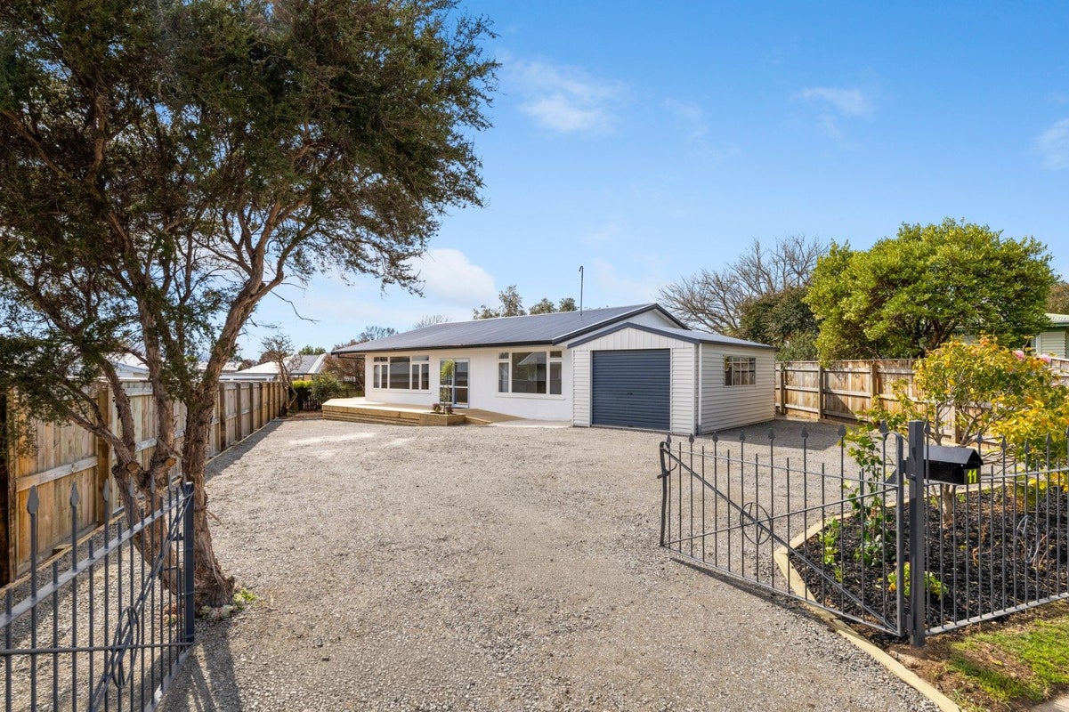 11 Corry Crescent, Witherlea, Blenheim - Carousel 1