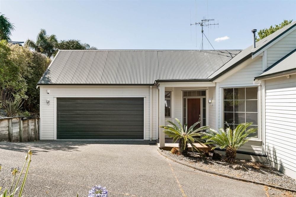 111 Kaitemako Road, Welcome Bay, Tauranga - Carousel 2