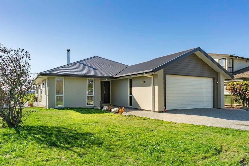 77 Main Road Lower Moutere, Lower Moutere - Carousel 1