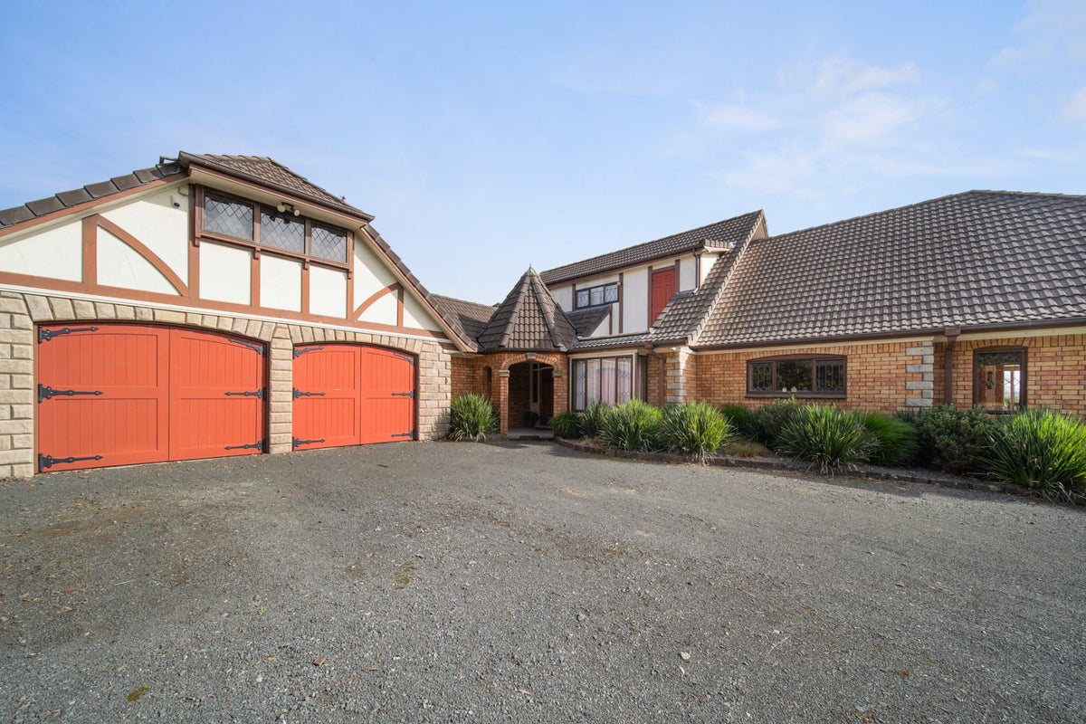 11 Patea Place, Papakura, Papakura - Carousel 2