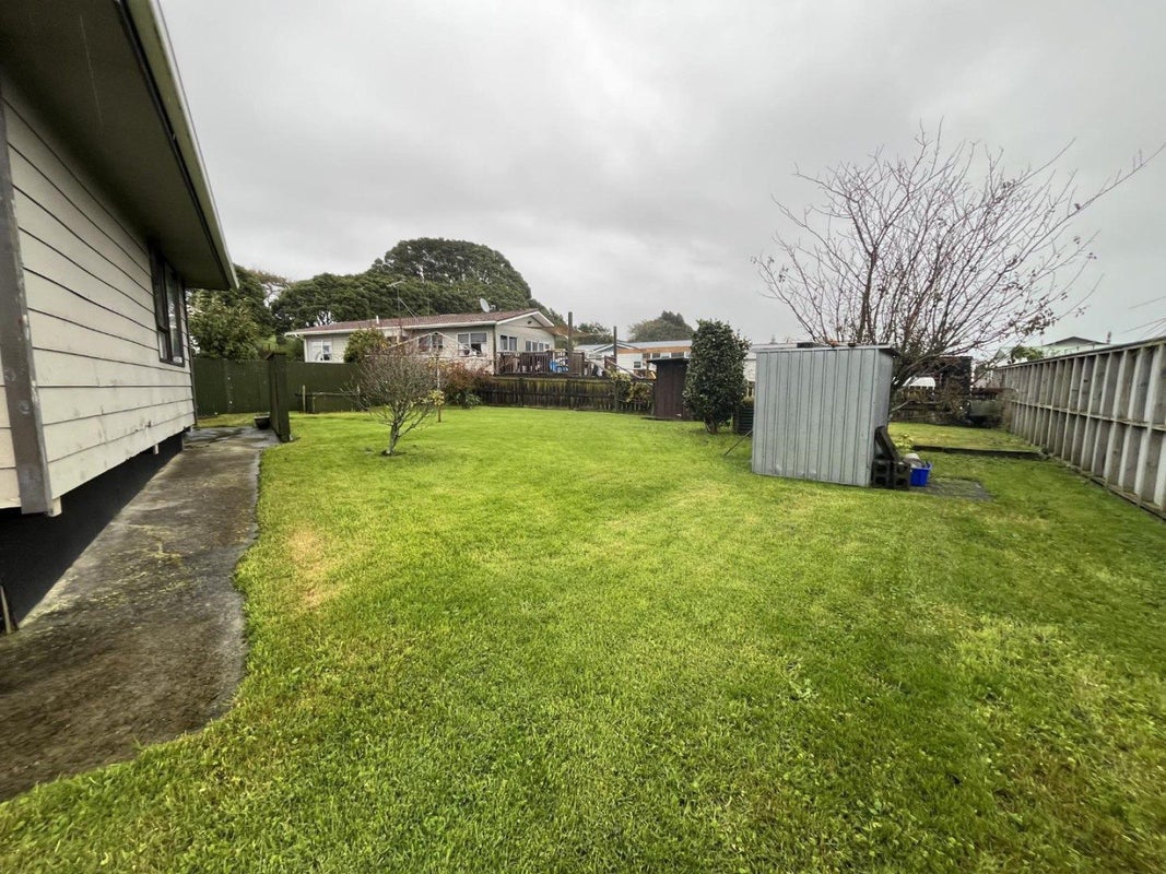 117A Parklands Avenue, Bell Block, New Plymouth - Carousel 2