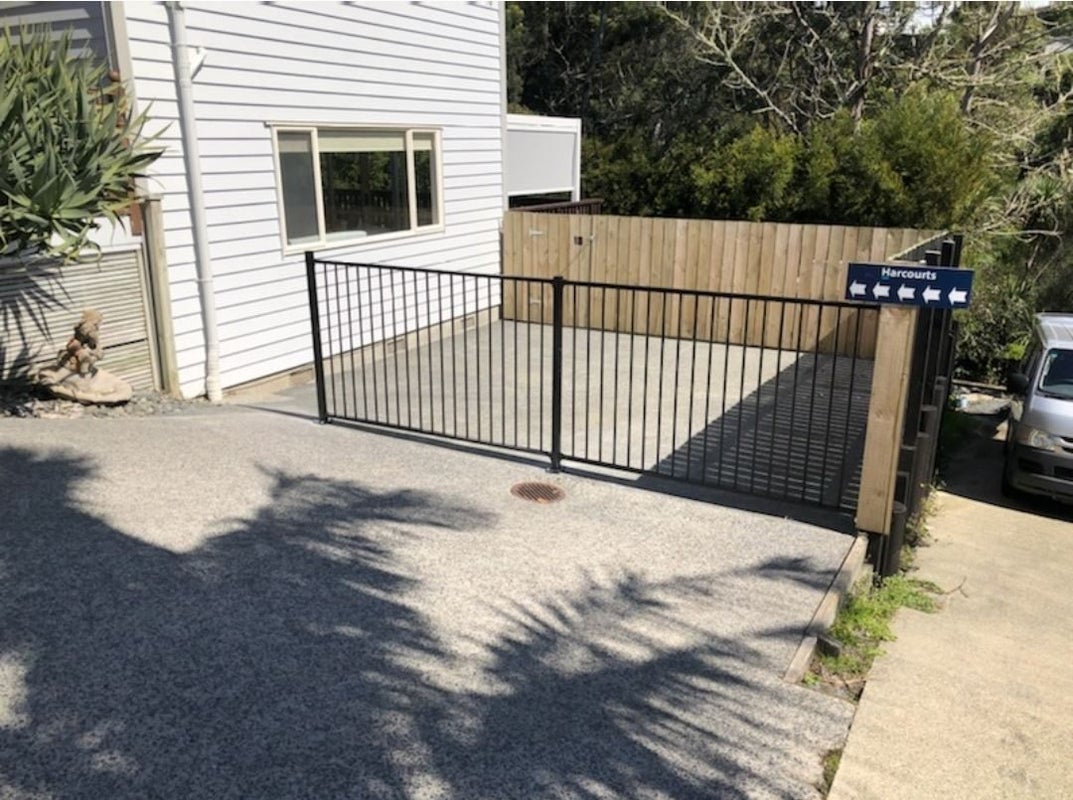 39 Condor Place, Unsworth Heights, Auckland - Carousel 2