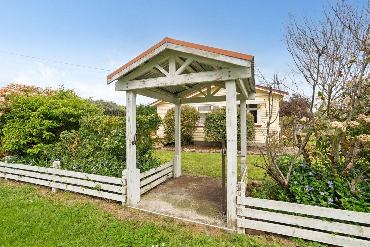47 Donalds Road, Upper Plain, Masterton - Carousel 1