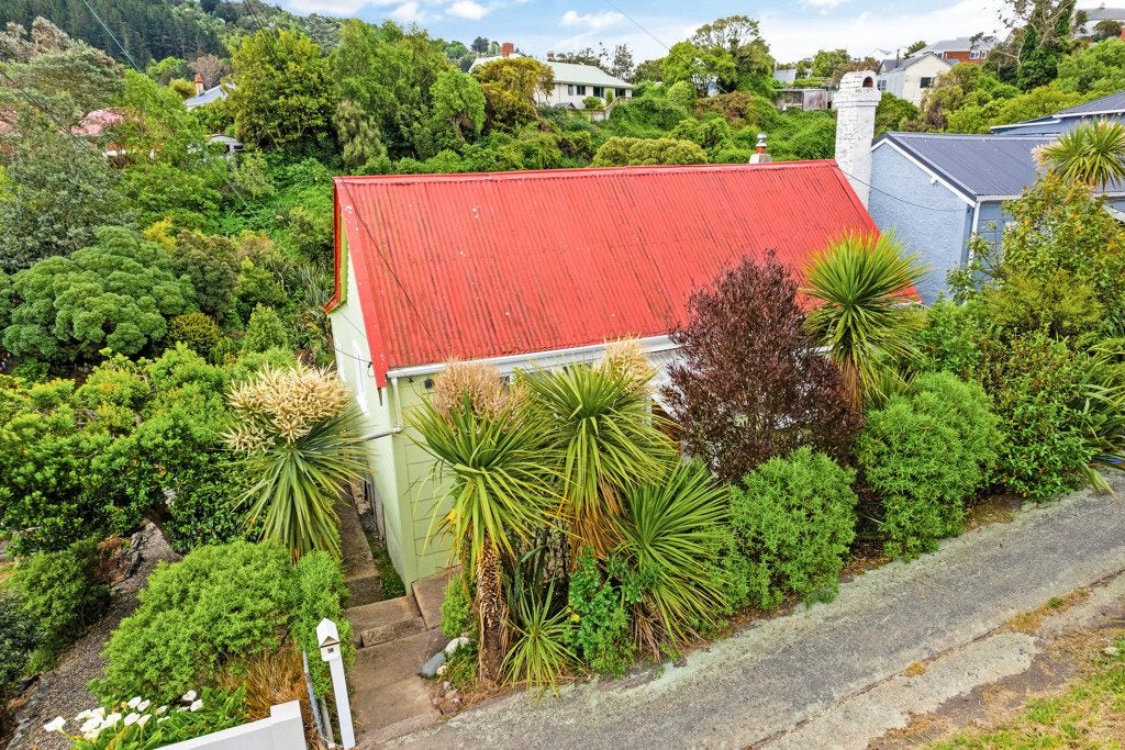 18 Mary Street, Port Chalmers, Dunedin - Carousel 1