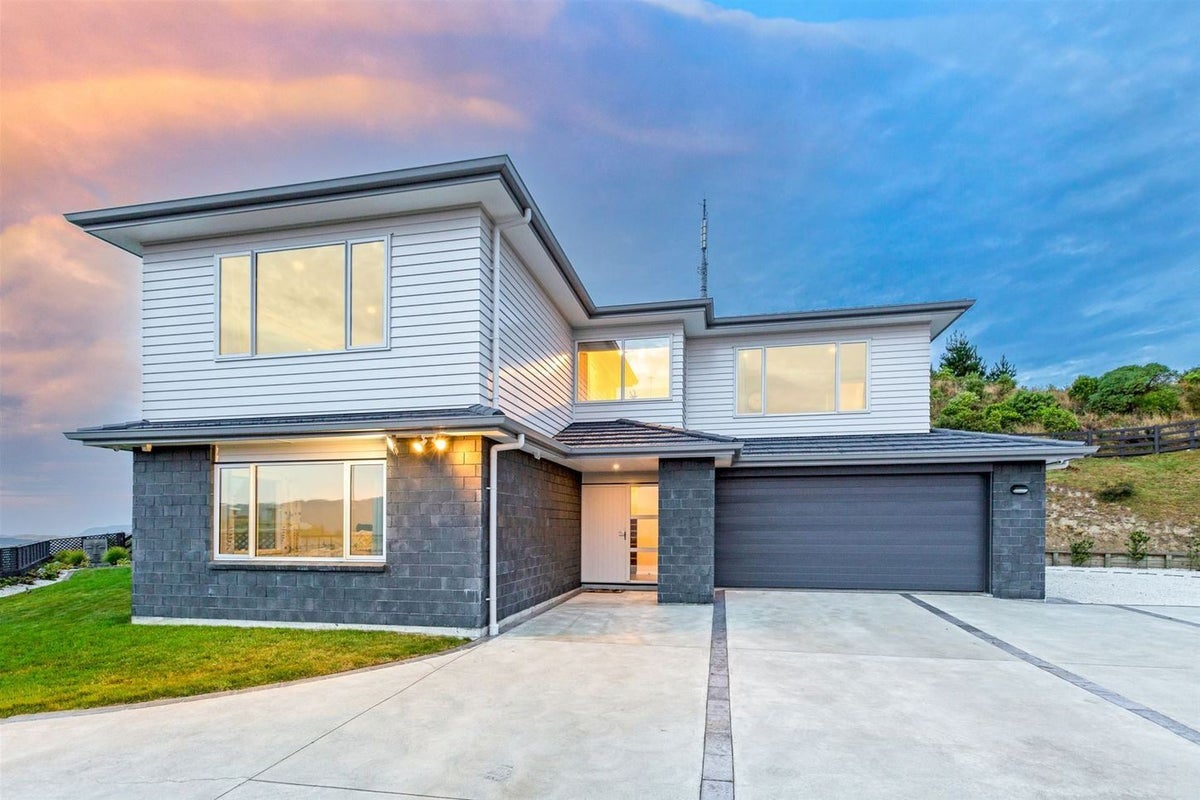 7 Baxters Rise, Aotea, Porirua - Carousel 18