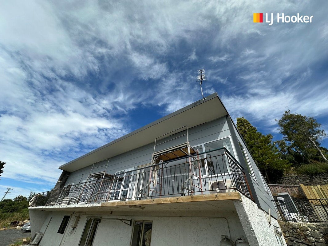 106 Leckhampton Court, The Glen, Dunedin - Carousel 1