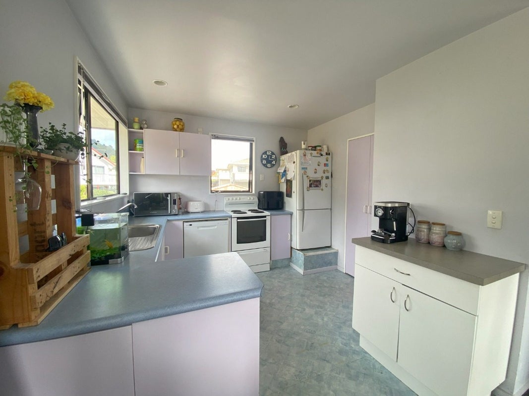 11 Turners Road, Waikawa, Picton - Carousel 2
