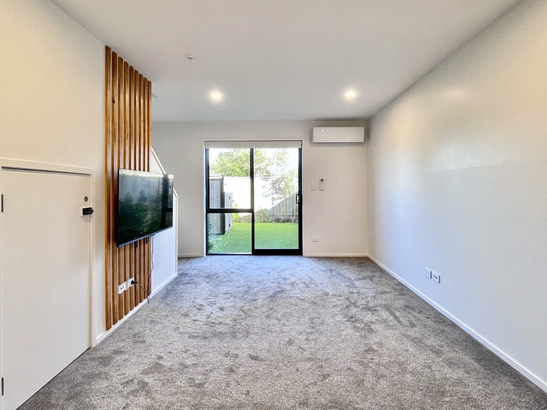 7/1 Milne Crescent, Taita, Lower Hutt - Carousel 2
