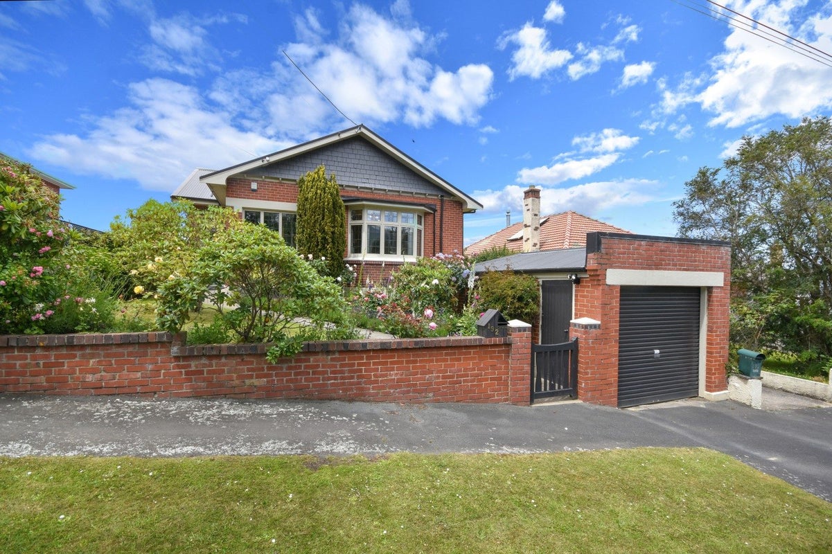 192 Pine Hill Road, Dalmore, Dunedin - Carousel 1