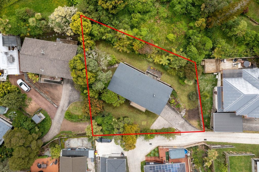58 Juniper Road, Sunnynook, Auckland - Carousel 1