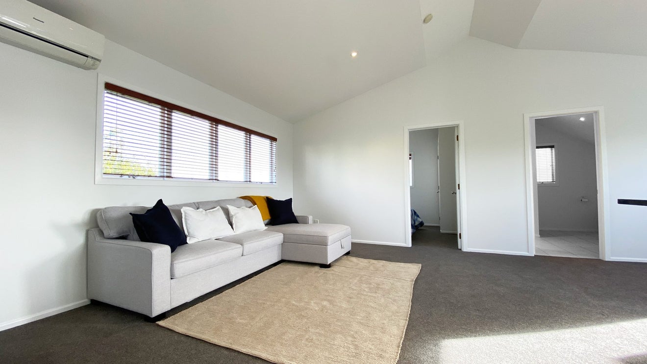 2 Brassey Road, Birkenhead, Auckland - Carousel 1