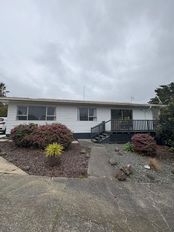 35 Nottingham Road, Onerahi, Whangarei - Carousel 1