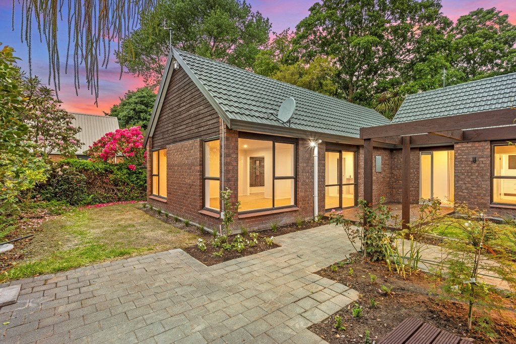 6B Rubens Place, Burnside, Christchurch - Carousel 1
