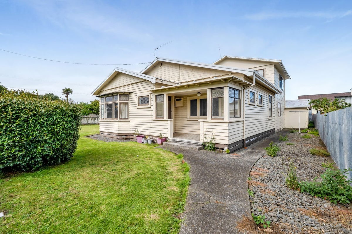 117 Weraroa Road, Waverley, Waverley - Carousel 2