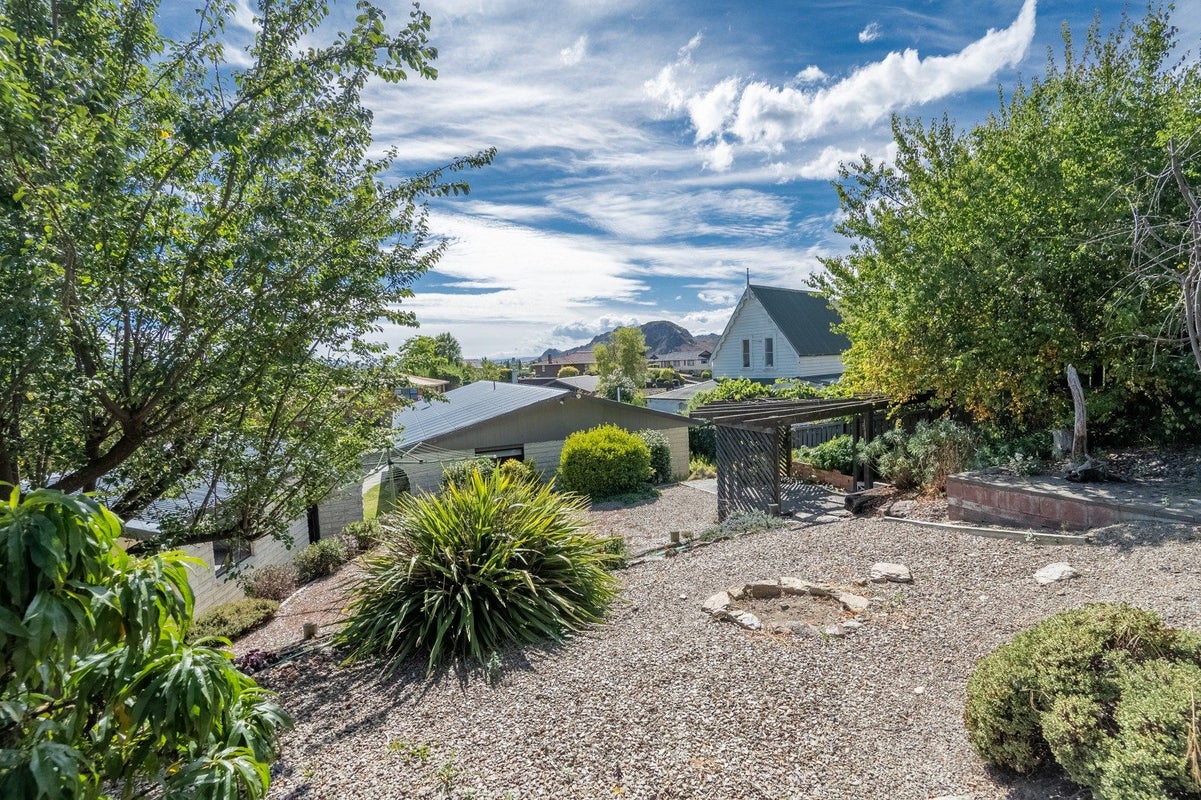 5 O'Neill Crescent, Bridge Hill, Alexandra - Carousel 1