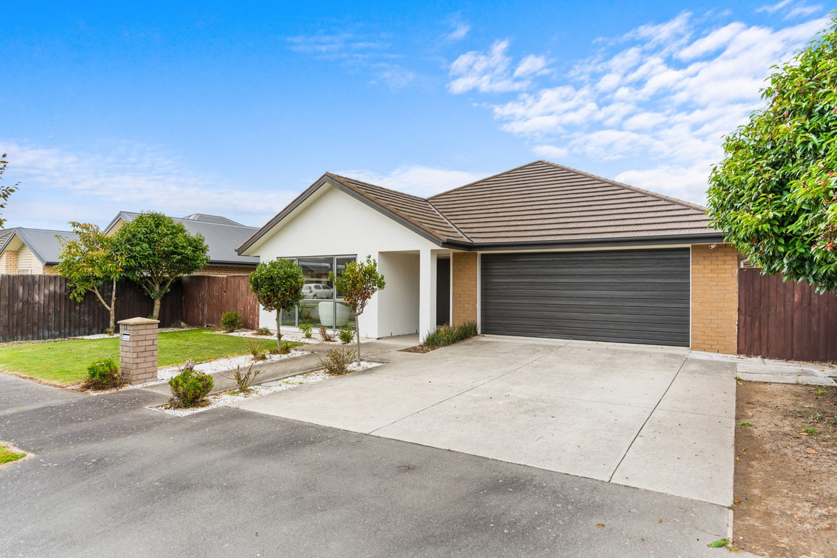 20 Rawnsley Terrace, Wigram, Christchurch - Carousel 1