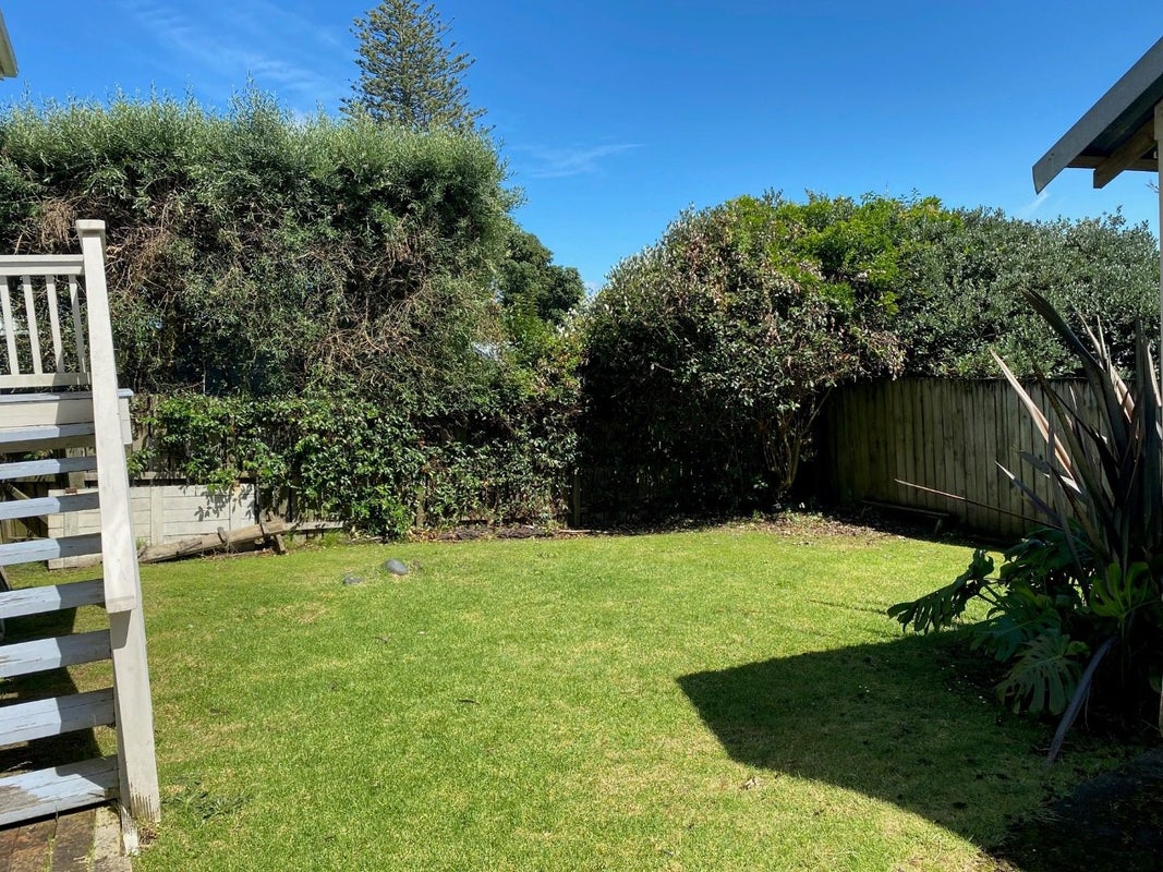 7 Douglas Road, Mount Eden, Auckland - Carousel 1