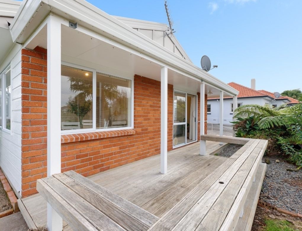 87A Greerton Road, Gate Pa, Tauranga - Carousel 12