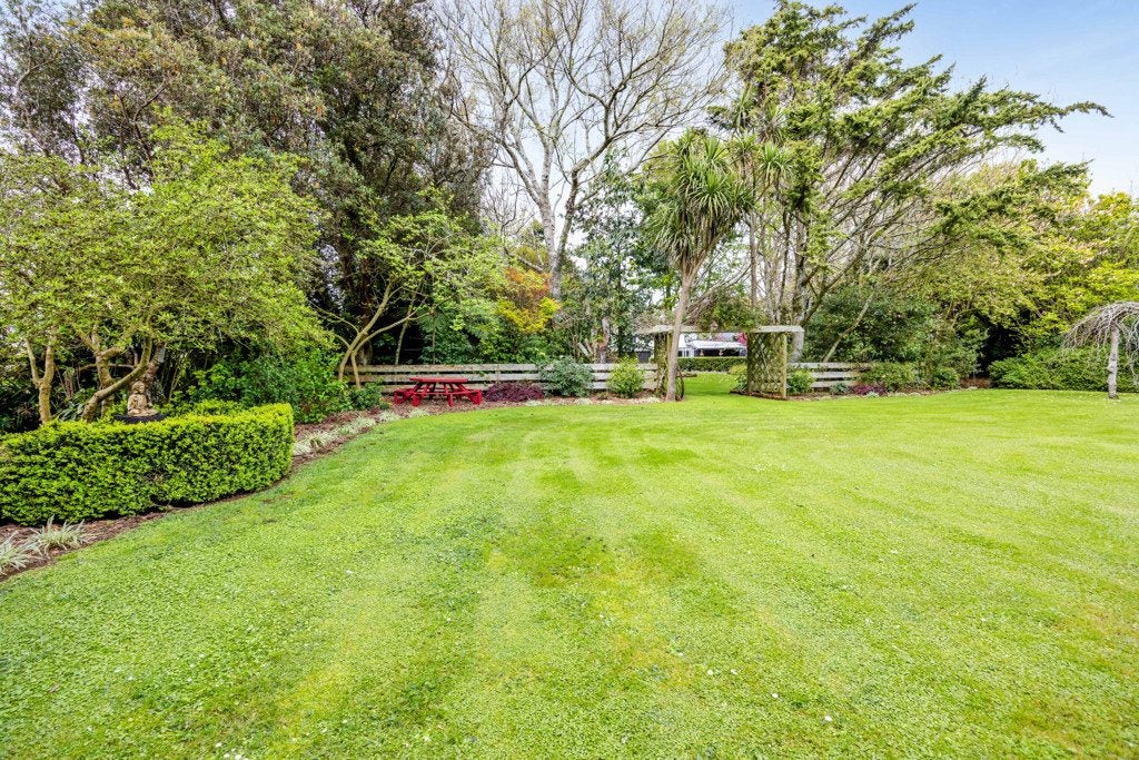 279 Manutahi Road, Lepperton, New Plymouth - Carousel 2