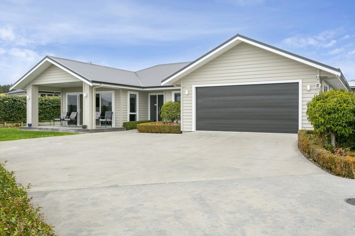 8 Windsor Street, Richmond Heights, Taupo - Carousel 1