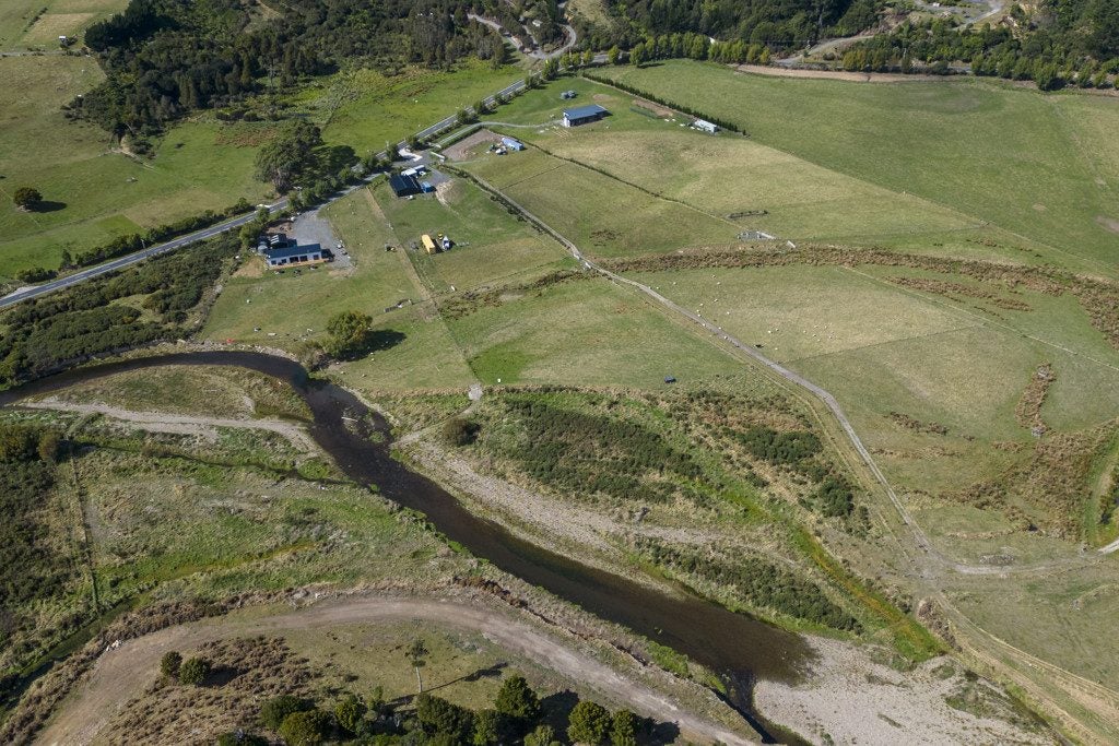 904B Coast Road, Wainuiomata Coast, Lower Hutt - Carousel 13