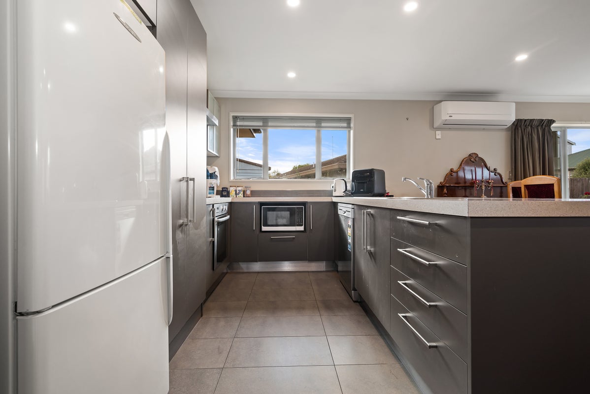 2A Wildberry Street, Woolston, Christchurch - Carousel 2