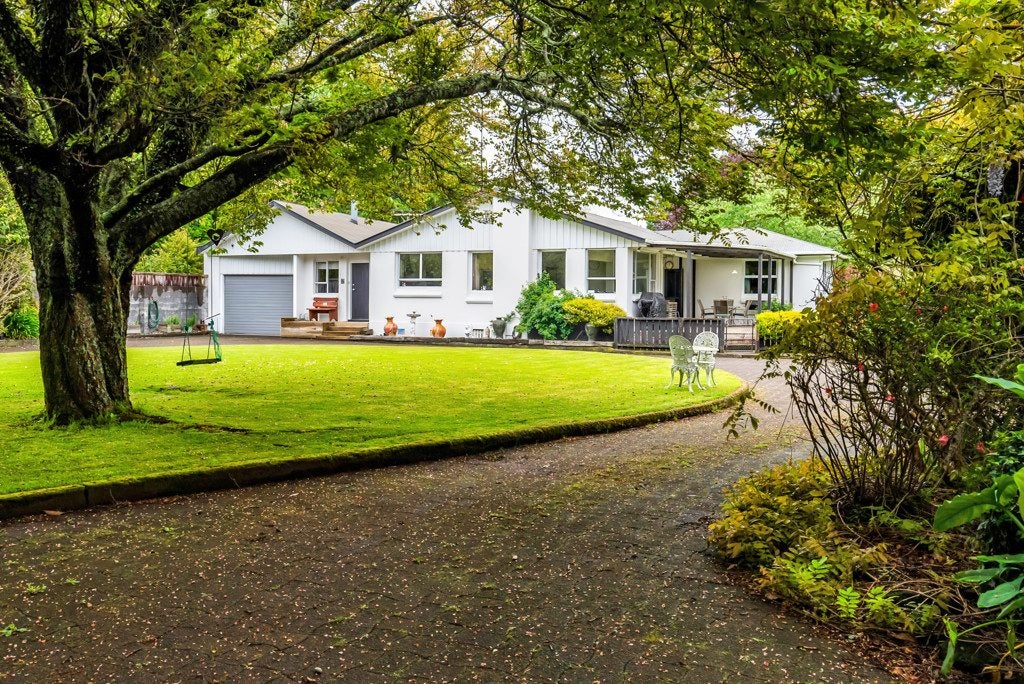 116 Paraite Road, Paraite, New Plymouth - Carousel 1
