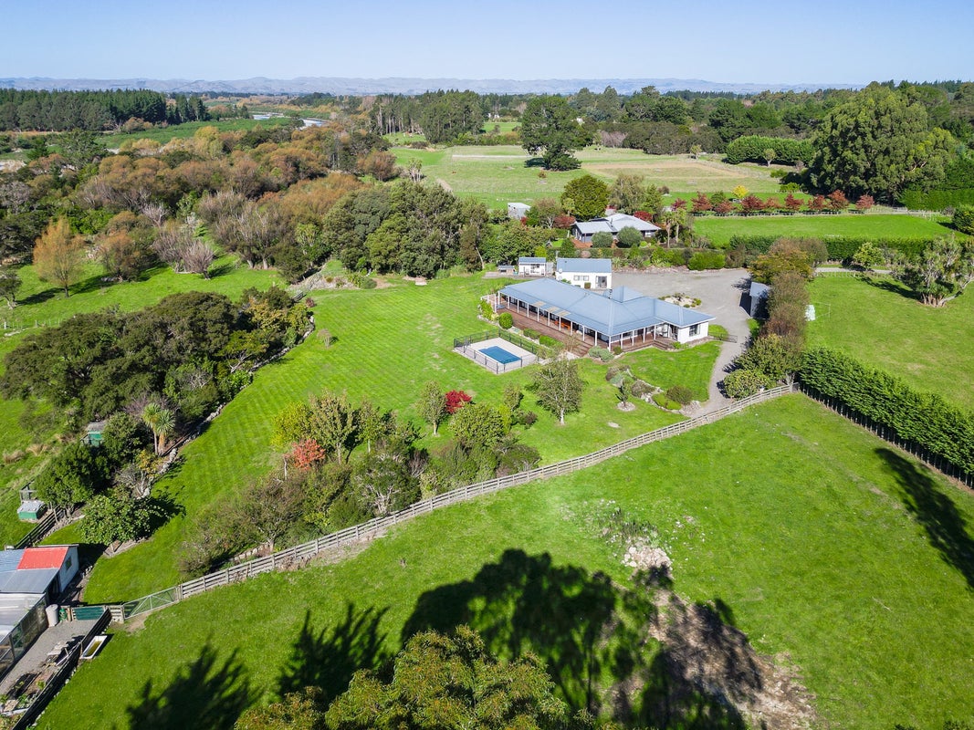 712 Norfolk Road, Carterton - Carousel 1