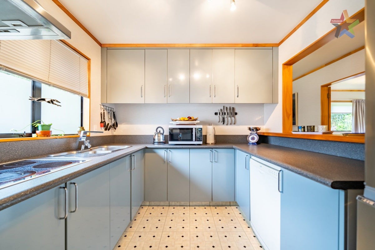 114 Hair Street, Wainuiomata, Lower Hutt - Carousel 2
