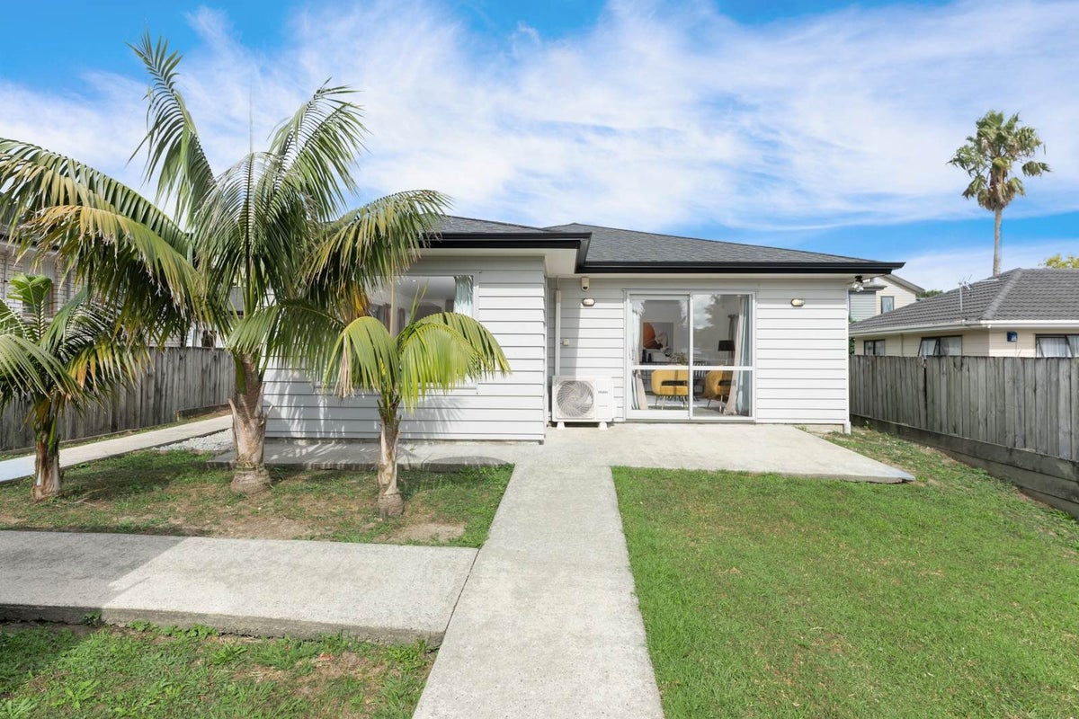 75A Tabitha  CRESCENT, Henderson, Auckland - Carousel 2
