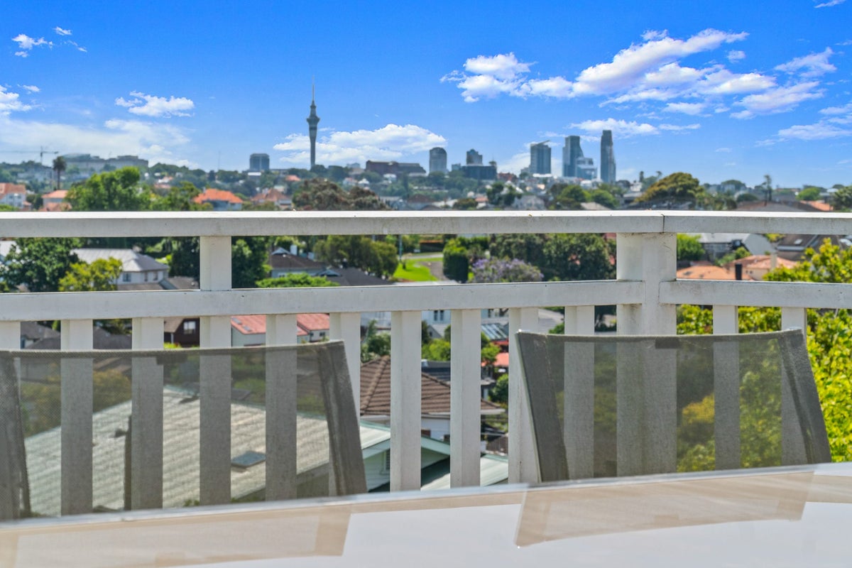 12 Raumati Road, Remuera, Auckland - Carousel 2