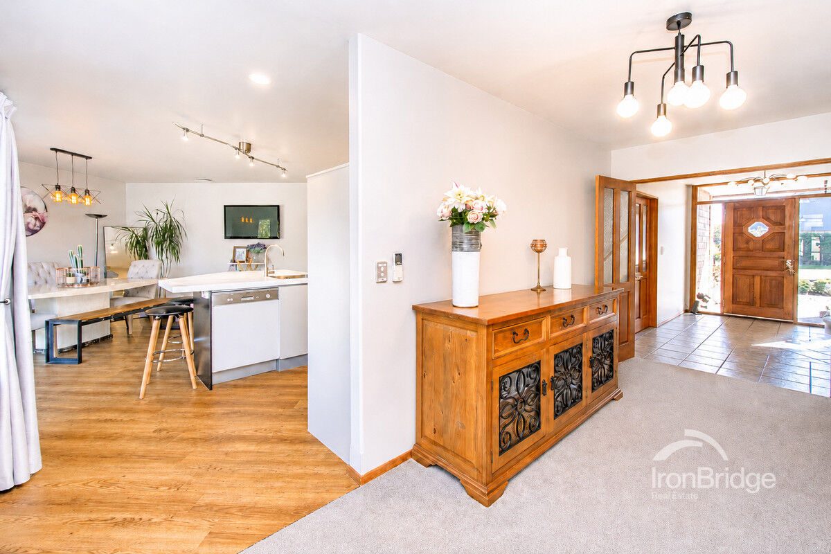 7 Evergreen Place, Parklands, Christchurch - Carousel 2