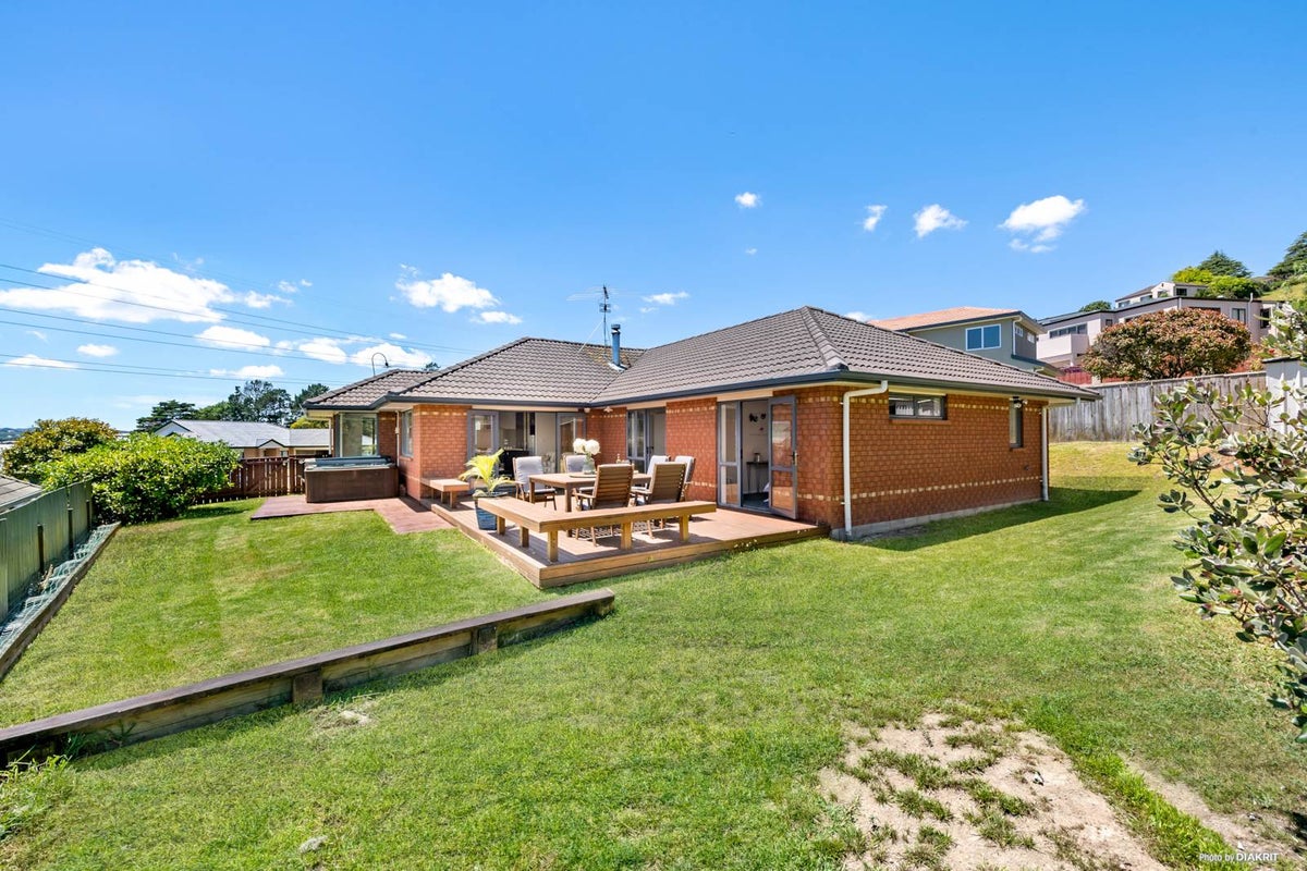3 Lizzie Lane, Clover Park, Auckland - Carousel 2