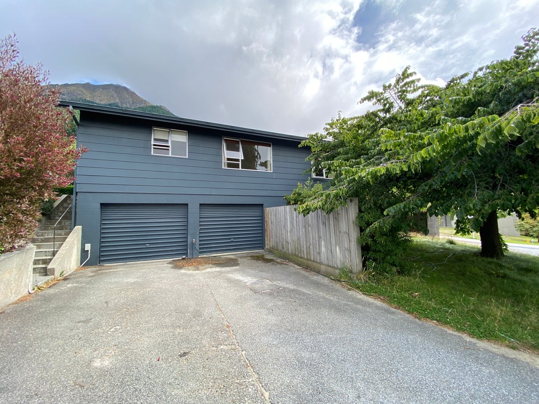 164 Fernhill Road, Fernhill, Queenstown - Carousel 1