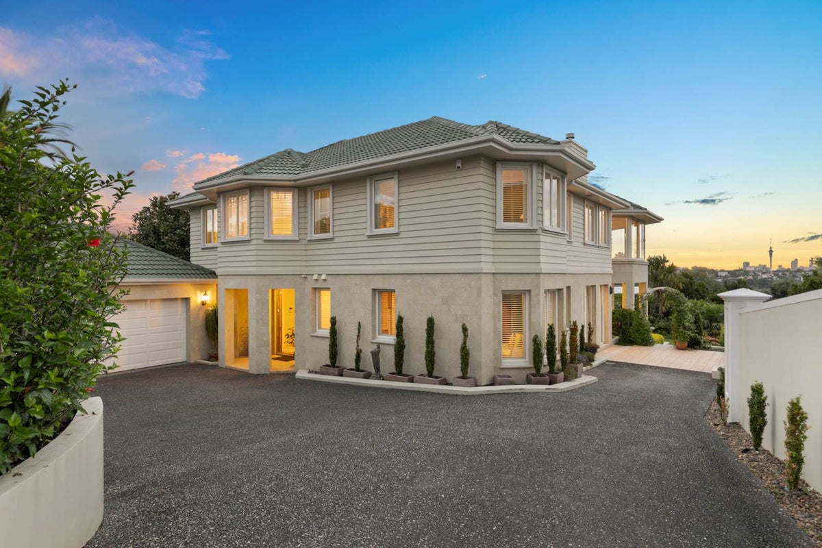 7A Awarua Crescent, Orakei, Auckland - Carousel 1
