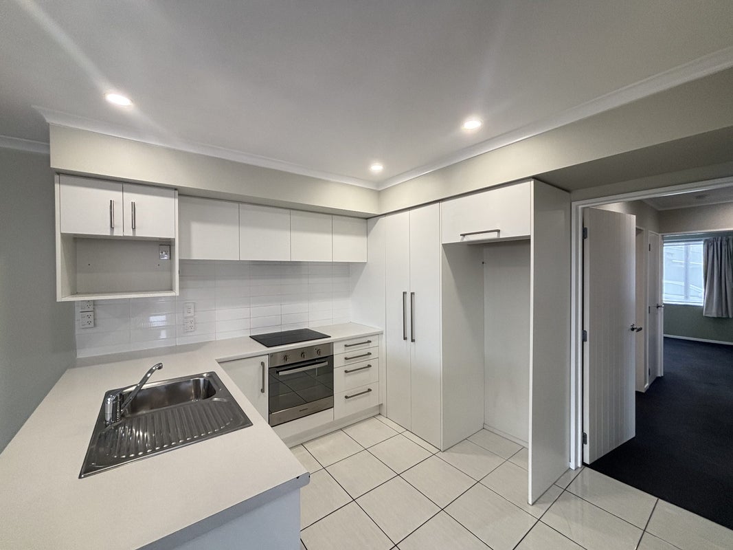 8/43 Waltham Road, Sydenham, Christchurch - Carousel 2